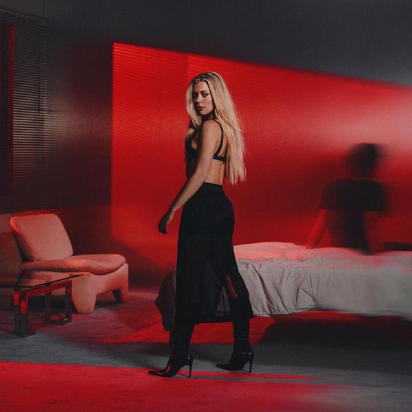 BECKY HILL - HANDS ON ME